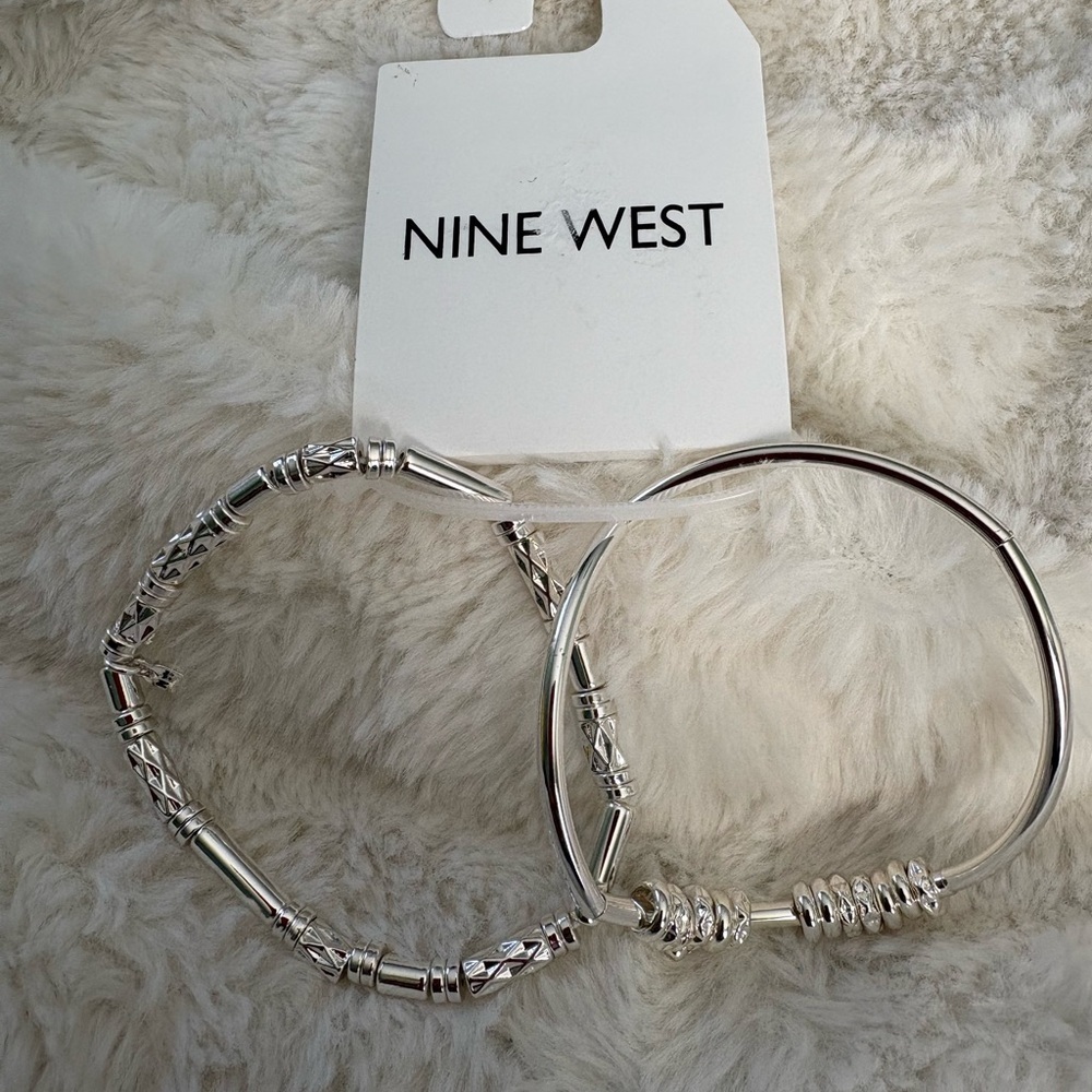 NWT Nine West Stretch Double Silver Tone Women's Bracelet Set
